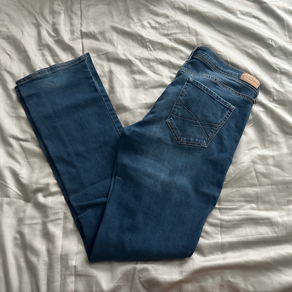 Women’s Aeropostale Bootcut Medium Wash Sz 8R - Picture 2 of 3